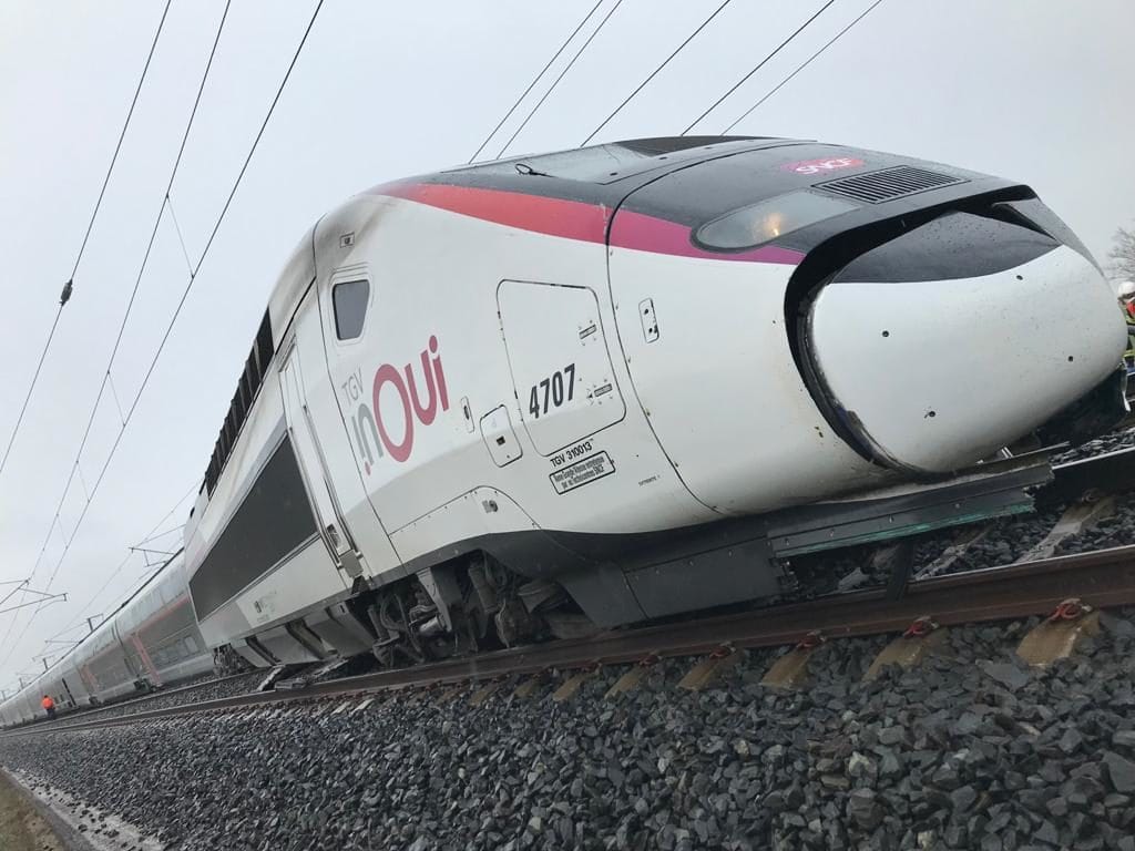 Un TGV Strasbourg Paris déraille près de Saverne 22 blessés dont un grave