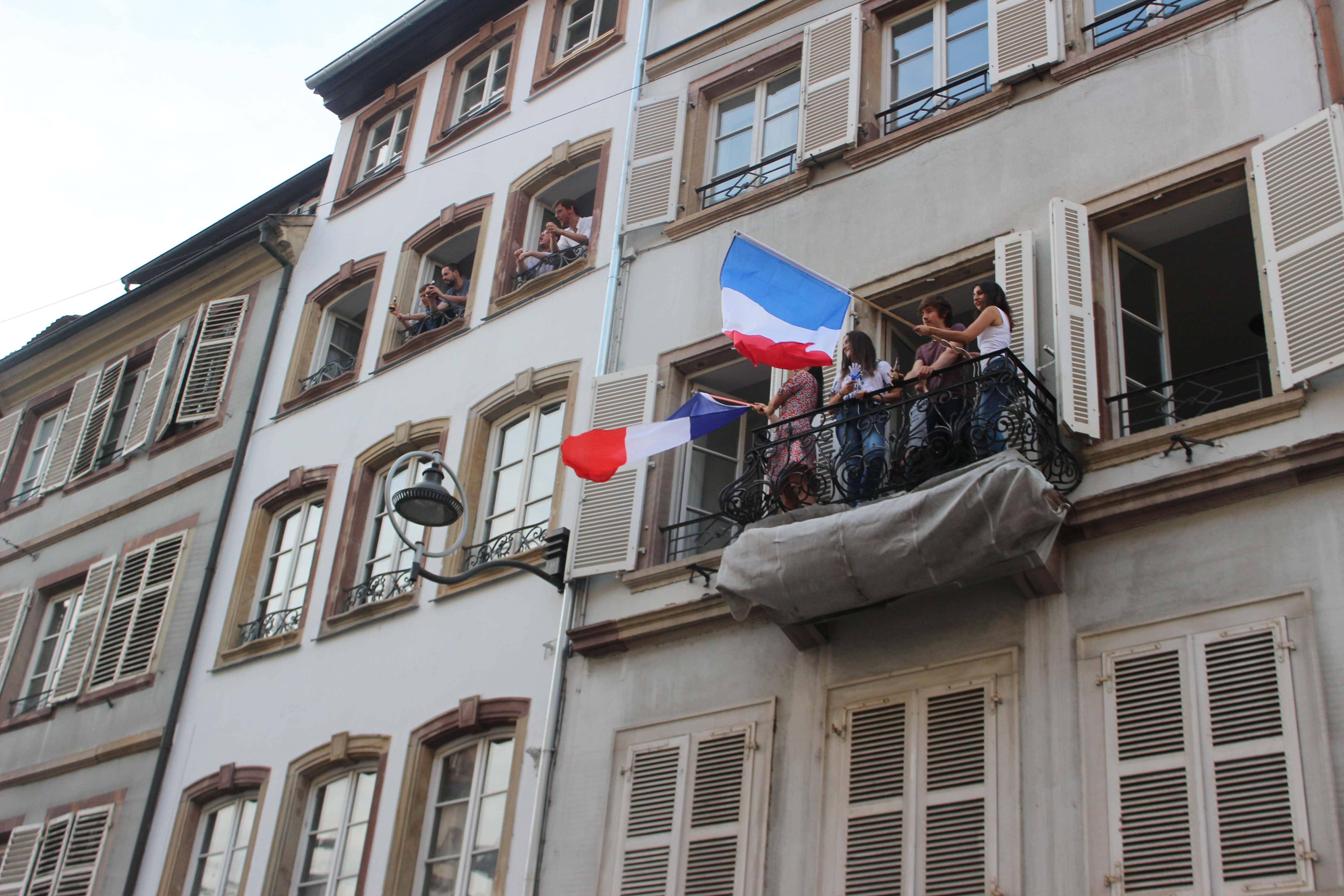 Dans les rues de Strasbourg après la victoire de la France en Coupe du Monde (Photo JFG / Rue89 Strasourg)