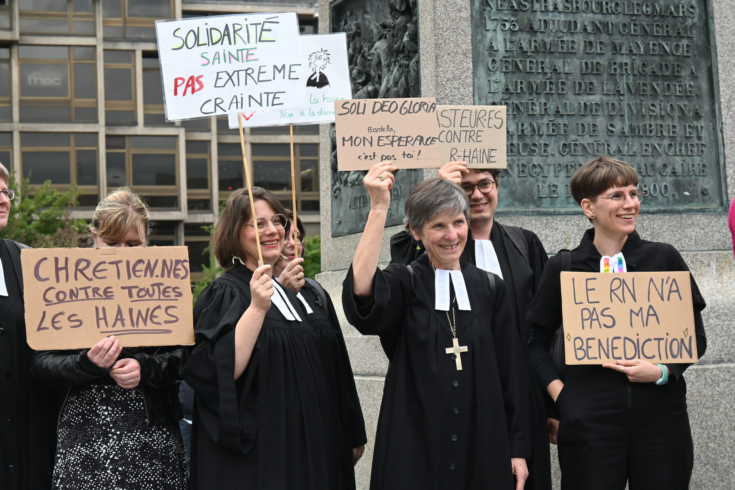 « Je ne pouvais pas me taire » : contre l’extrême droite, des pasteures alsaciennes s’engagent