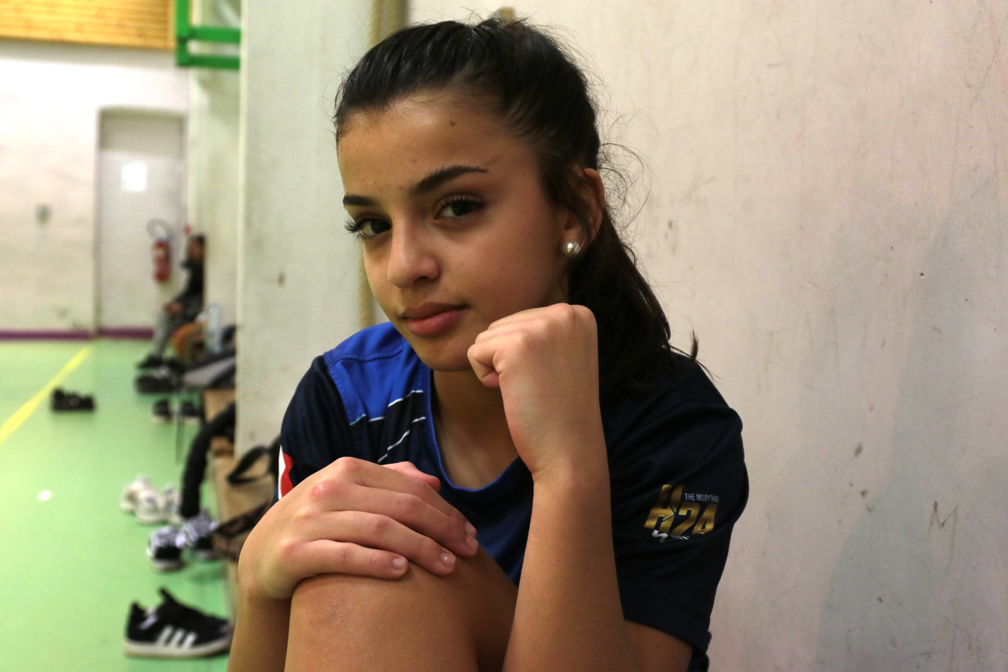 Aya, collégienne du Neuhof et championne du monde de boxe thaï