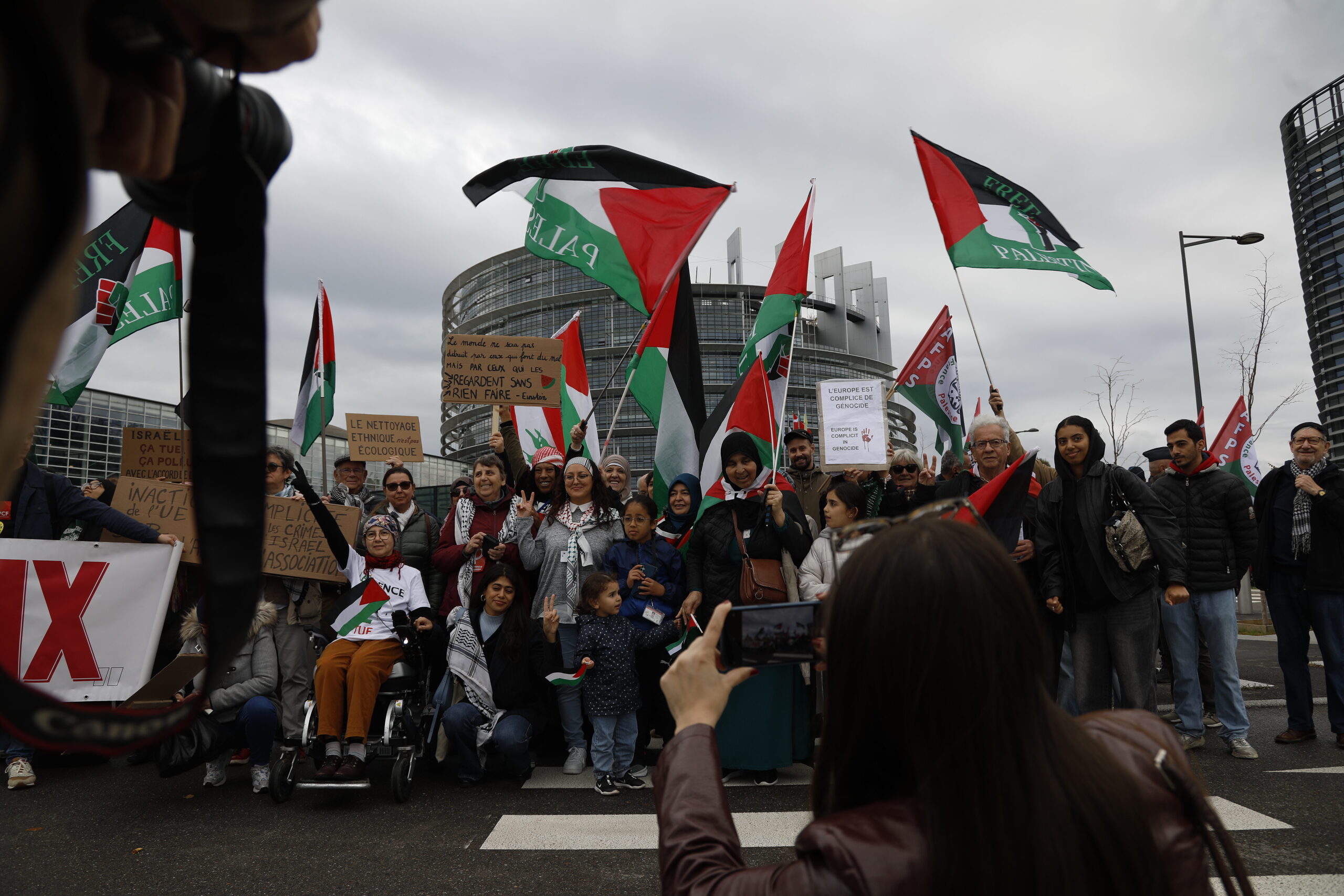 Manifestation pour la Palestine devant le Parlement européen mardi 21 janvier